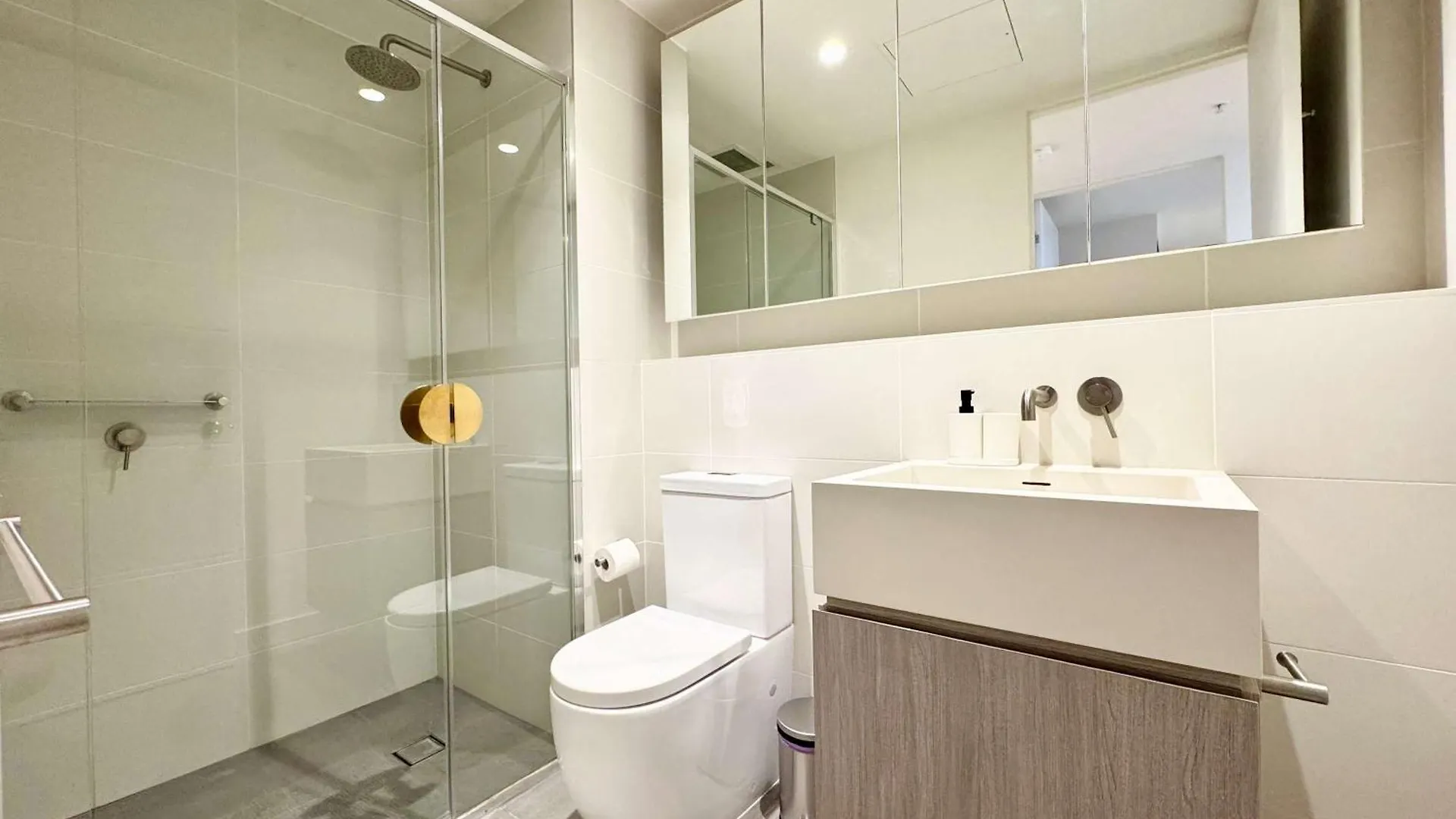 아파트 Beauty In The Sky - 2Br Apt With Amazing Views Of Rundle Mall 애들레이드